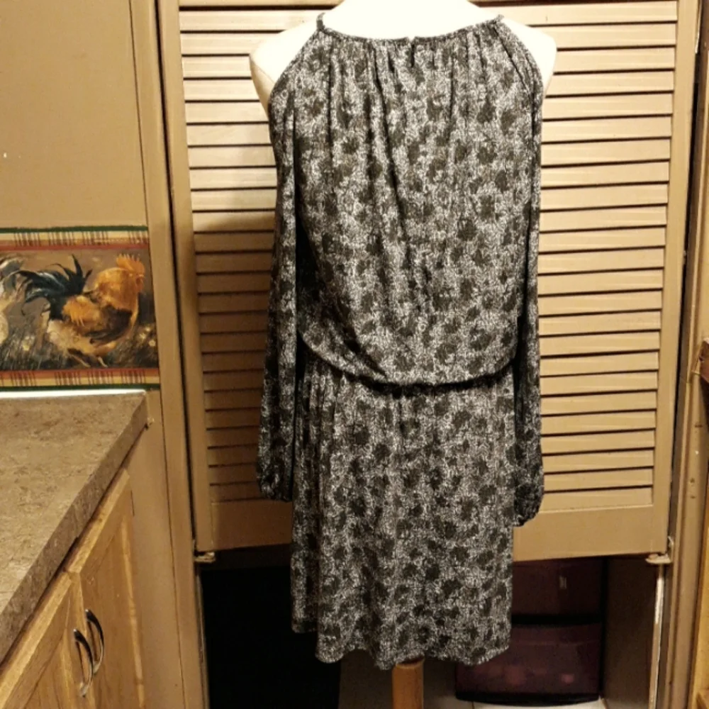 Micheal Kors dress - Picture 4 of 8